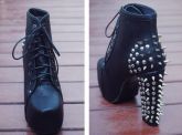 Sapato com Spikes Preto